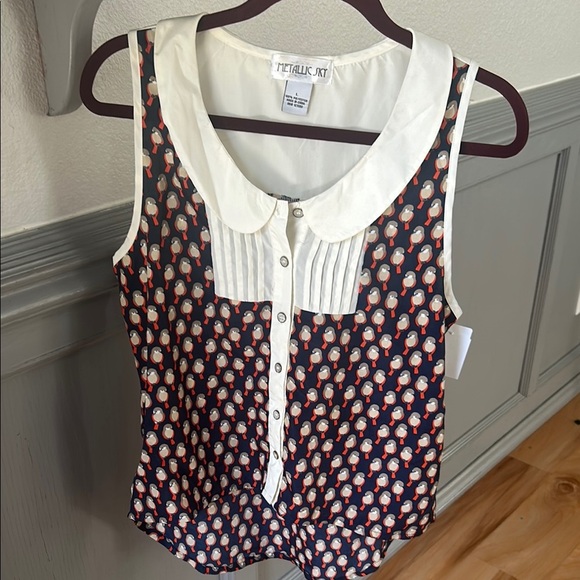 Forever 21 Red Pleated Blouse with Peter Pan Collar with birds - Picture 1 of 7